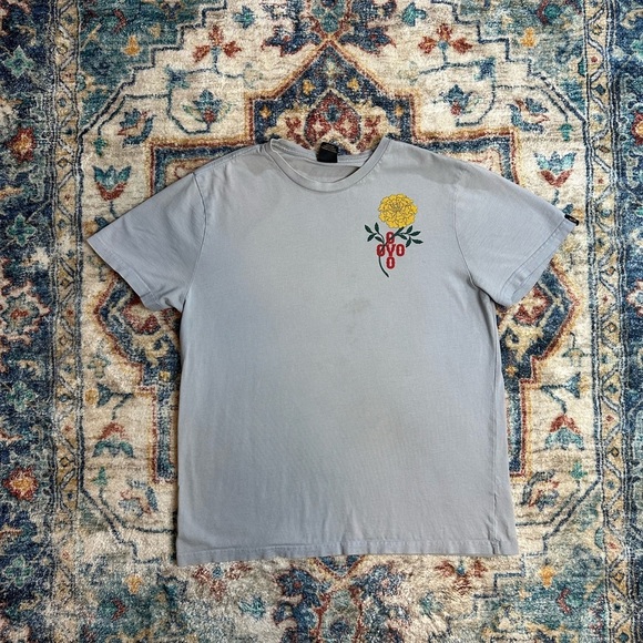 OVO Flowers Logo T-shirt Size XL - Picture 1 of 6